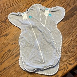 Set of 2 Swaddle Up Love to Dream Swaddles size newborn. Excellent condition.
